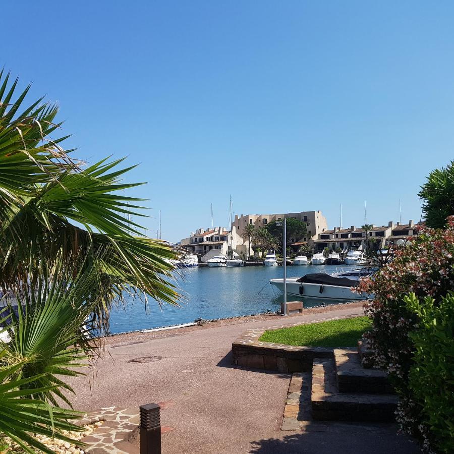 Magnifique 2 pièces vue port et mer Cogolin Esterno foto